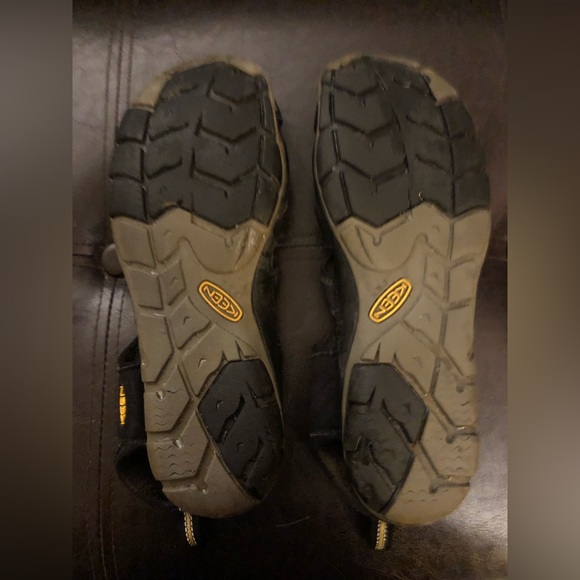 Keen Women’s Whisper Hiking Sandals- Used- Size 9 1/2 - Picture 3 of 6